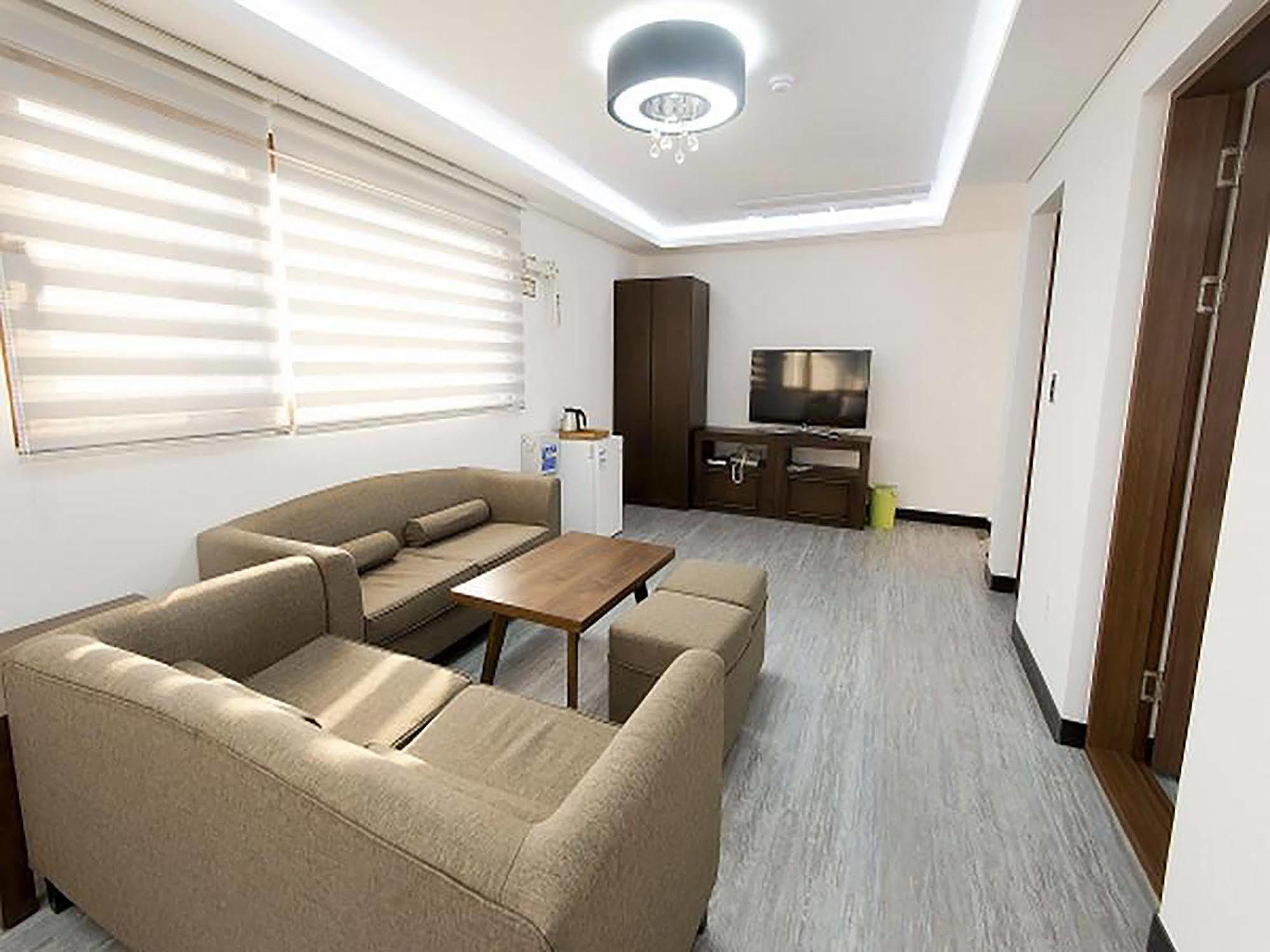 The Seri Resort Szogüpho Kültér fotó